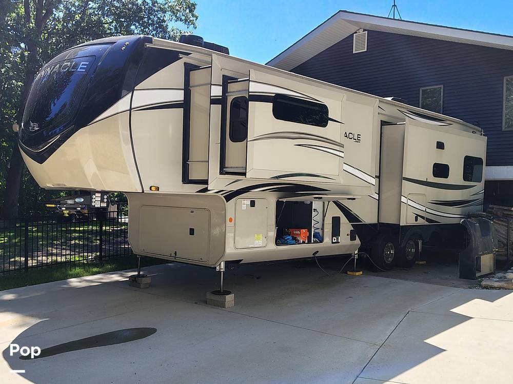 2022 Jayco Pinnacle 36SSWS in bloomingdale MI