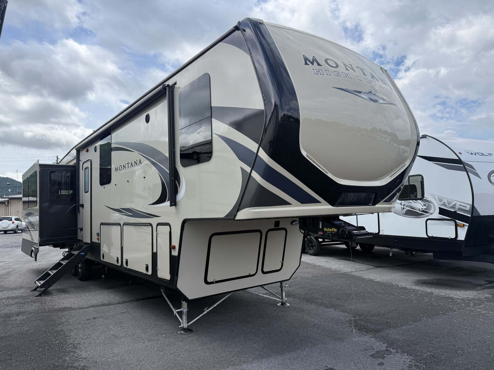 2019 Keystone Montana 3855BR in mill hall PA