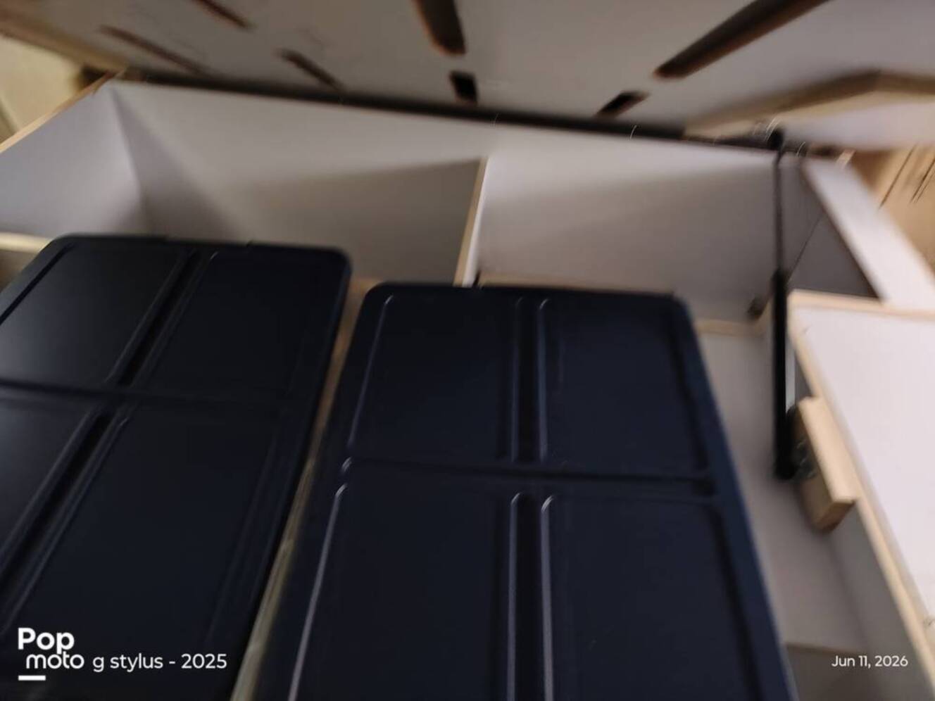 A photo of this 2024 Airstream Flying Cloud 25FB Queen