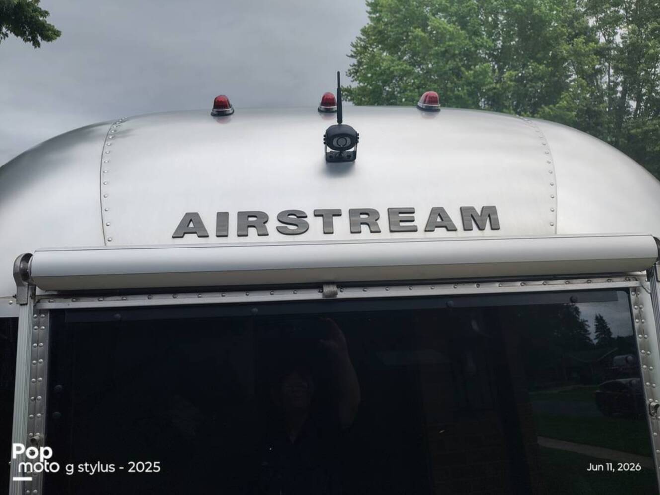 A photo of this 2024 Airstream Flying Cloud 25FB Queen