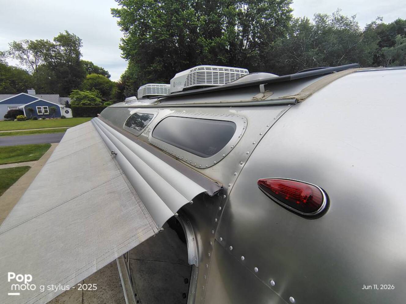 A photo of this 2024 Airstream Flying Cloud 25FB Queen