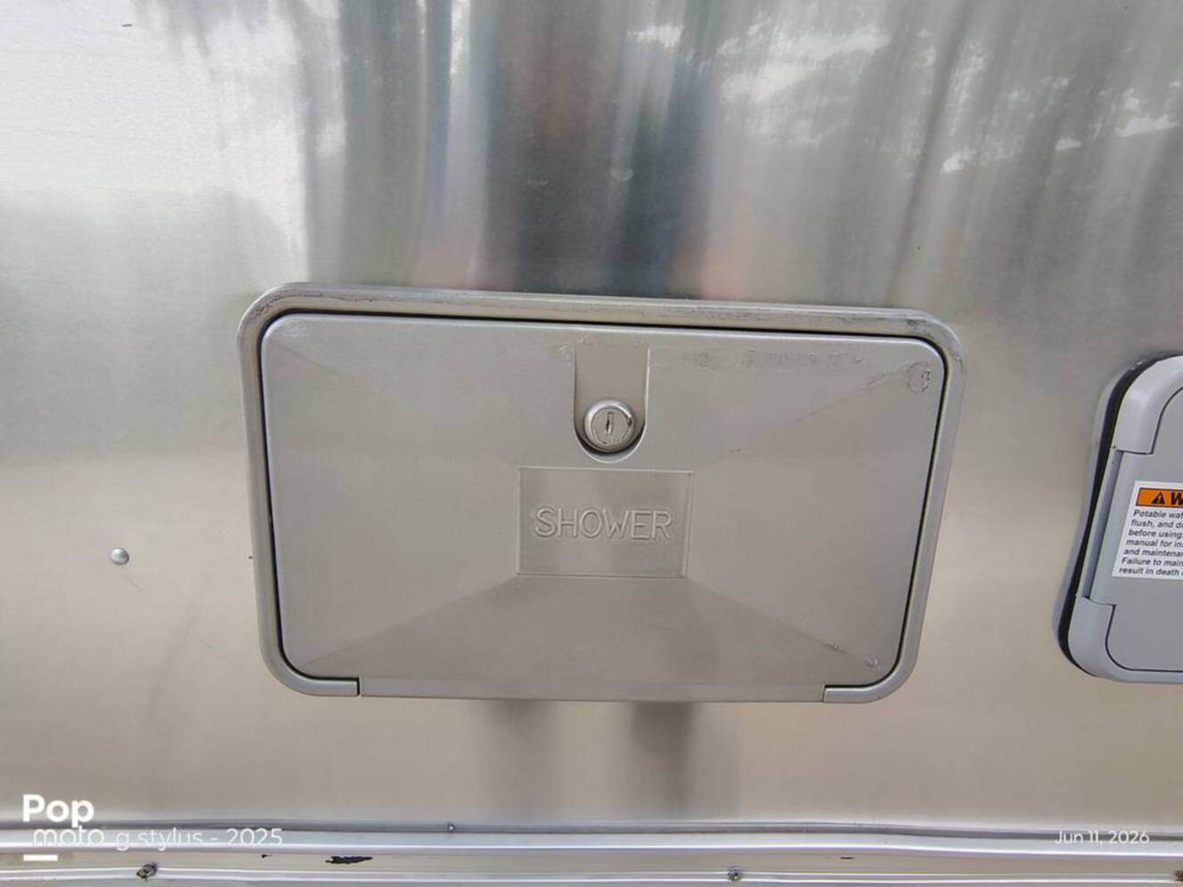 A photo of this 2024 Airstream Flying Cloud 25FB Queen