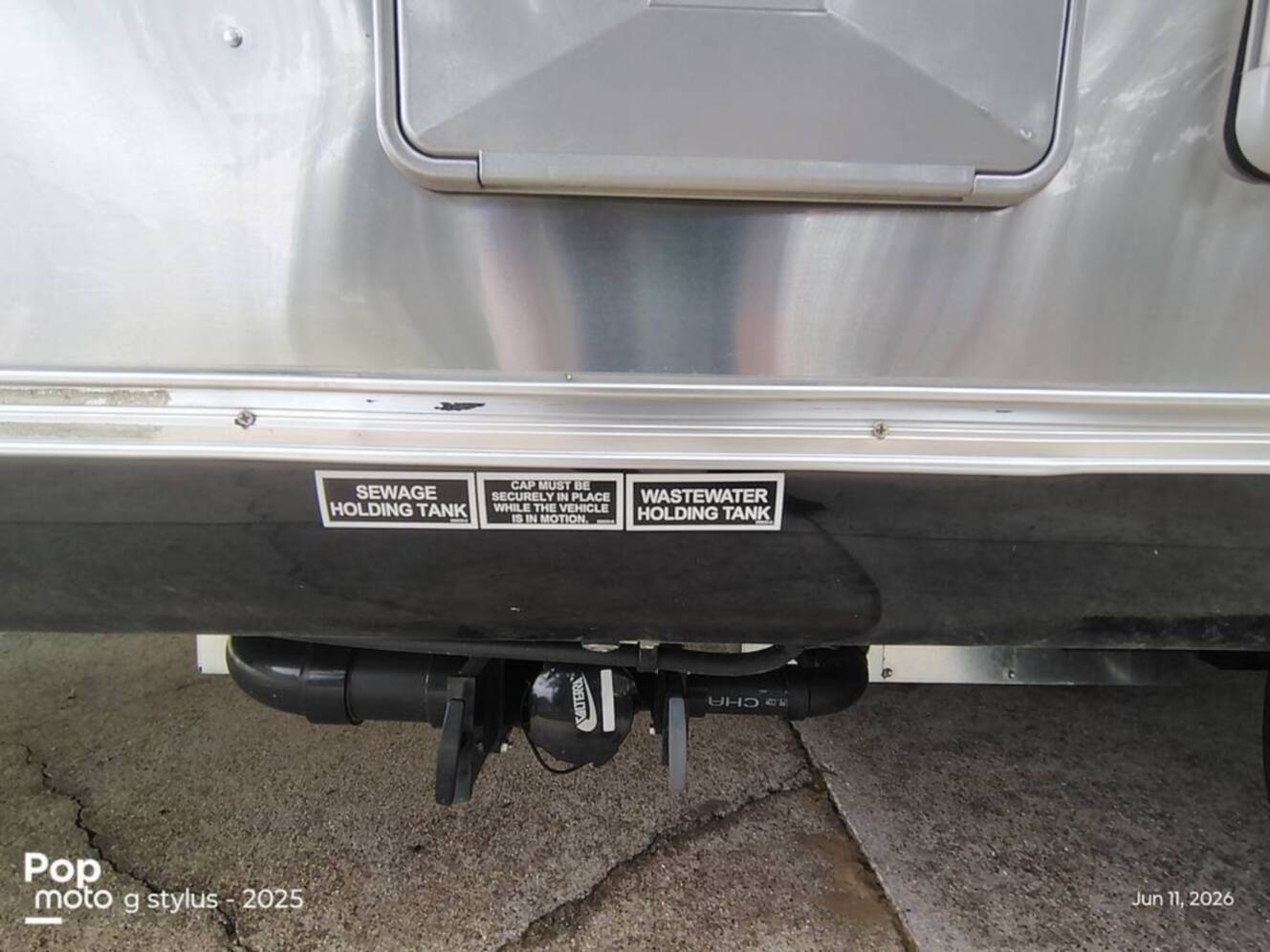 A photo of this 2024 Airstream Flying Cloud 25FB Queen