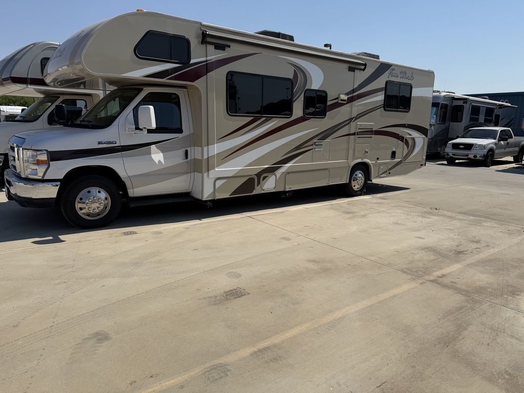 2017 Thor Motor Coach Four Winds 28Z Ford in los banos
