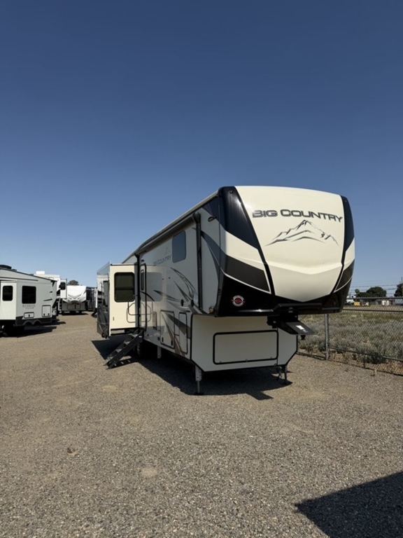 2021 Heartland Big Country 3560SS RV