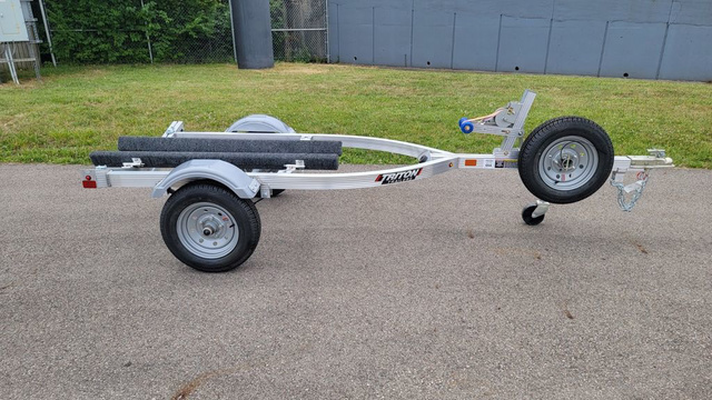 2026 Triton Wave - Single Place Single Axle / Steel Spare / Je in Delphos, OH