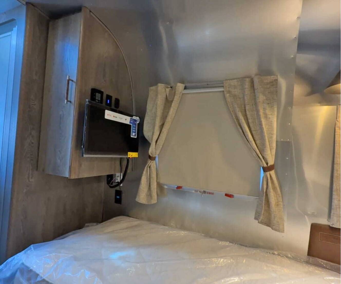 A photo of this 2026 Airstream Stetson 6666 27FB Twin