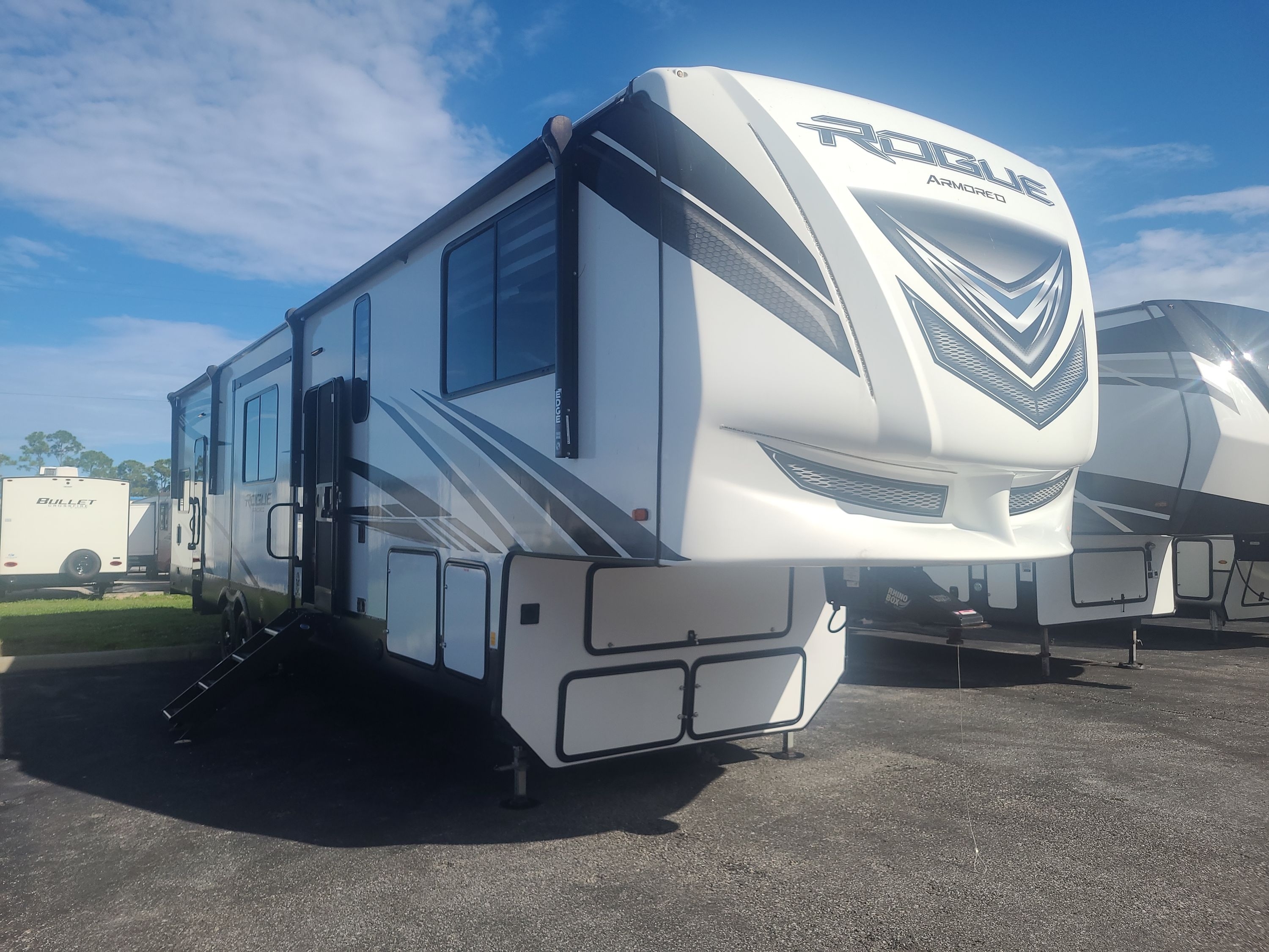 2021 Forest River ROGUE ARMORED 351G2 Fifth Wheel Toy Hauler RV