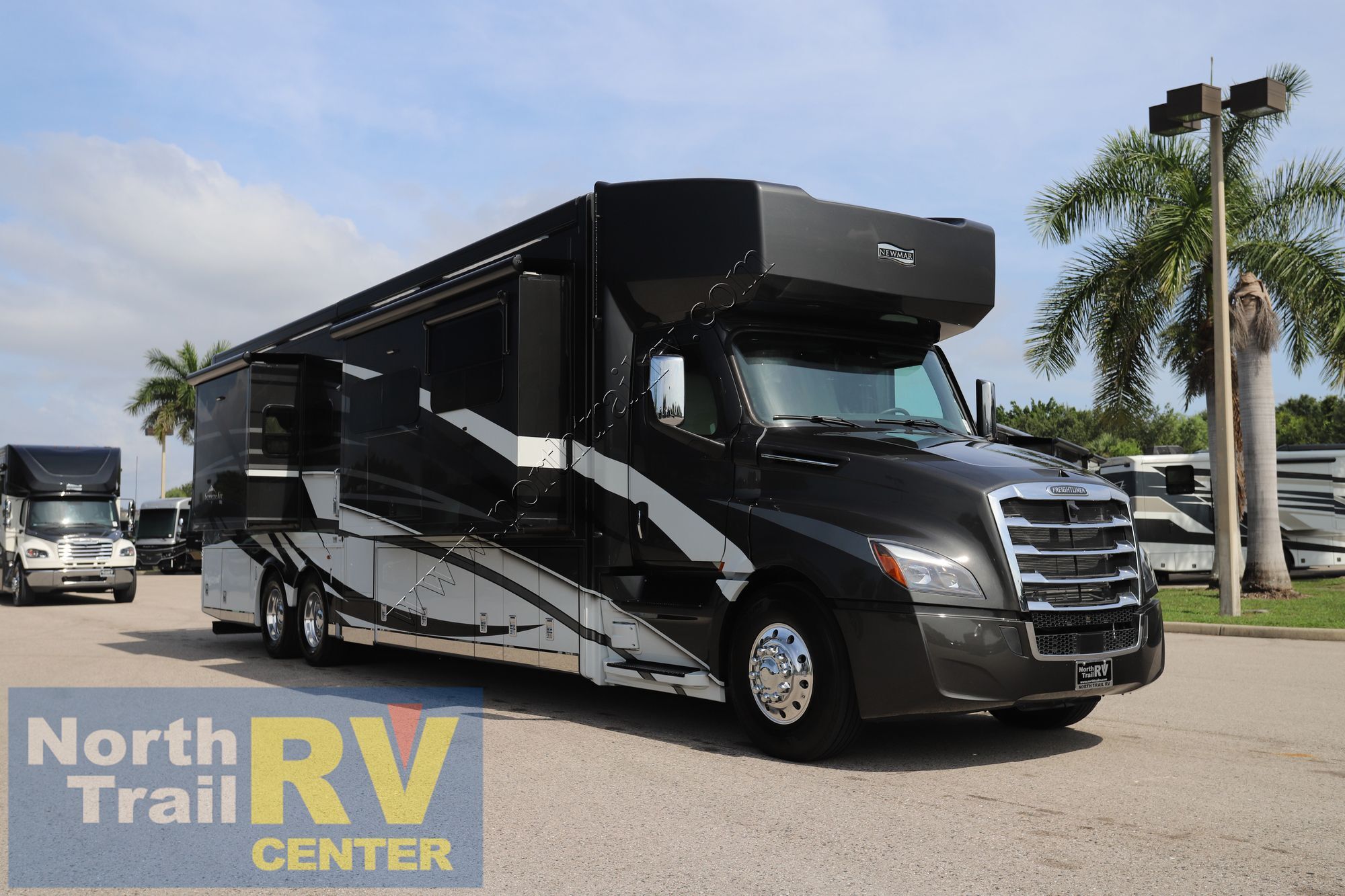 2027 Newmar Supreme Aire 4505 RV