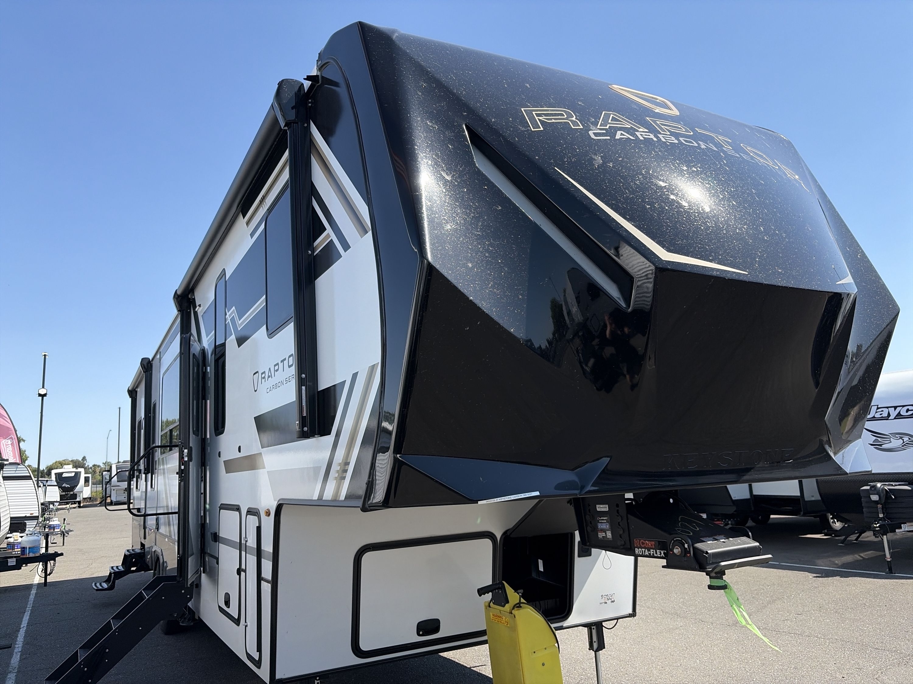 2027 Keystone CARBON 368 in vacaville CA