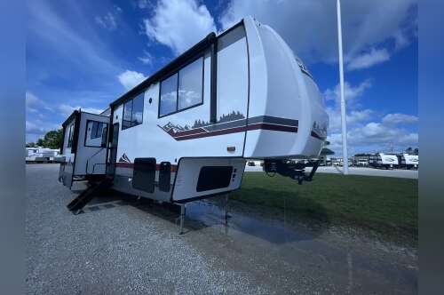 2027 Forest River CAMPSITE ELITE 36JI in piqua OH