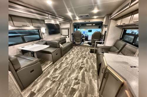 2023 Thor WINDSPORT 34R in berkley MA