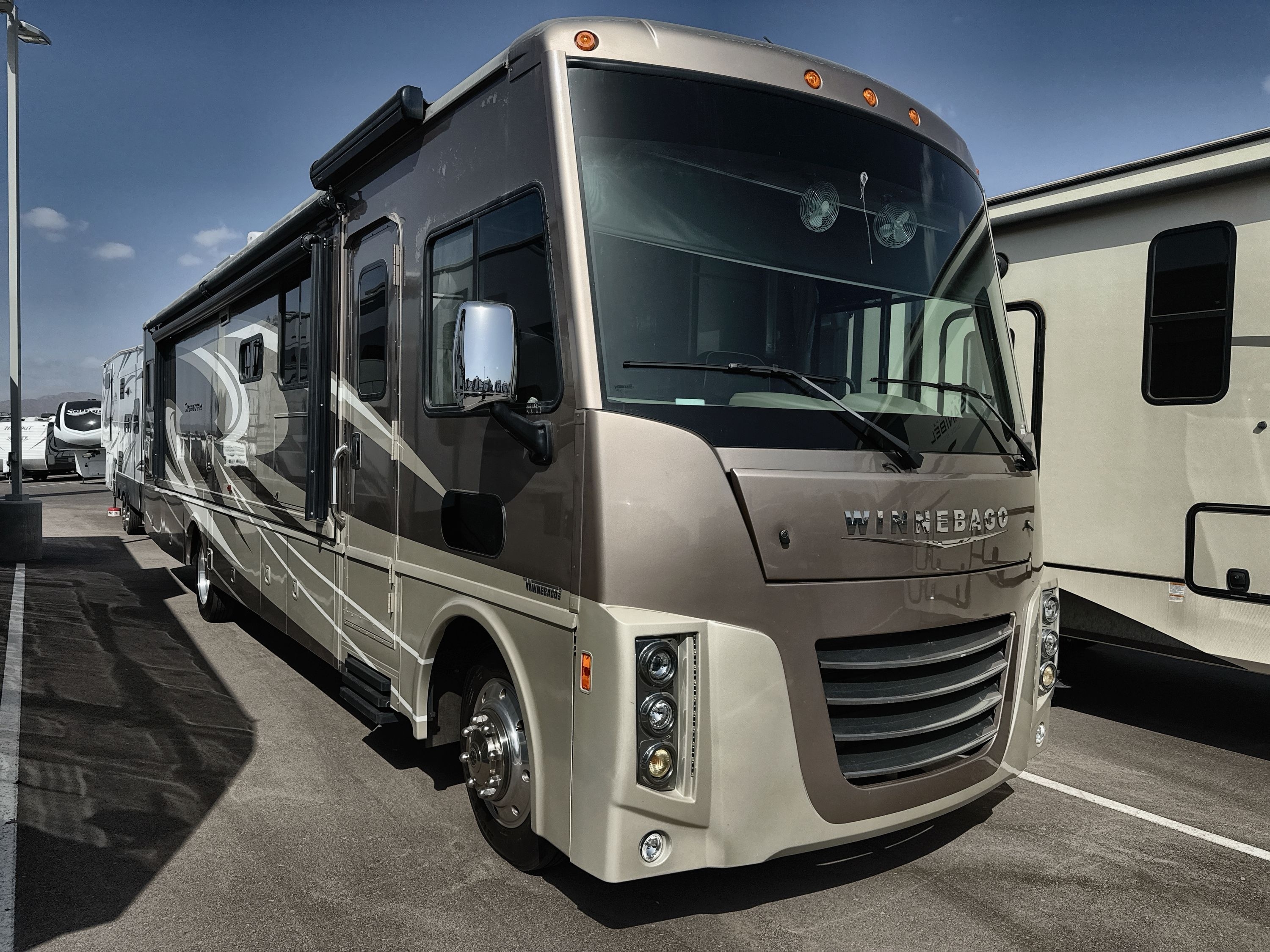 2016 Winnebago SIGHTSEER 36Z in surprise AZ