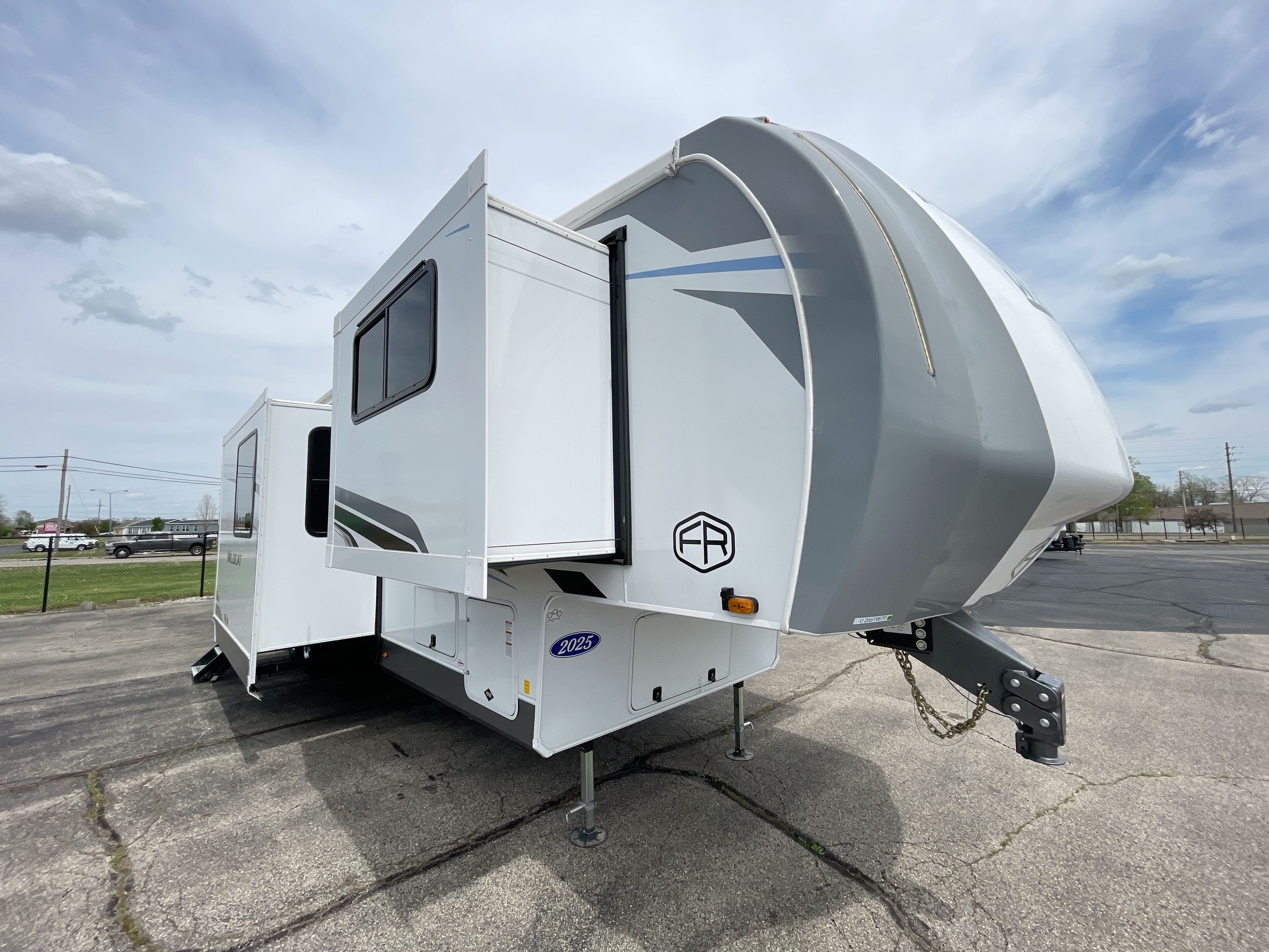 2025 Forest River WILDCAT 35FL RV