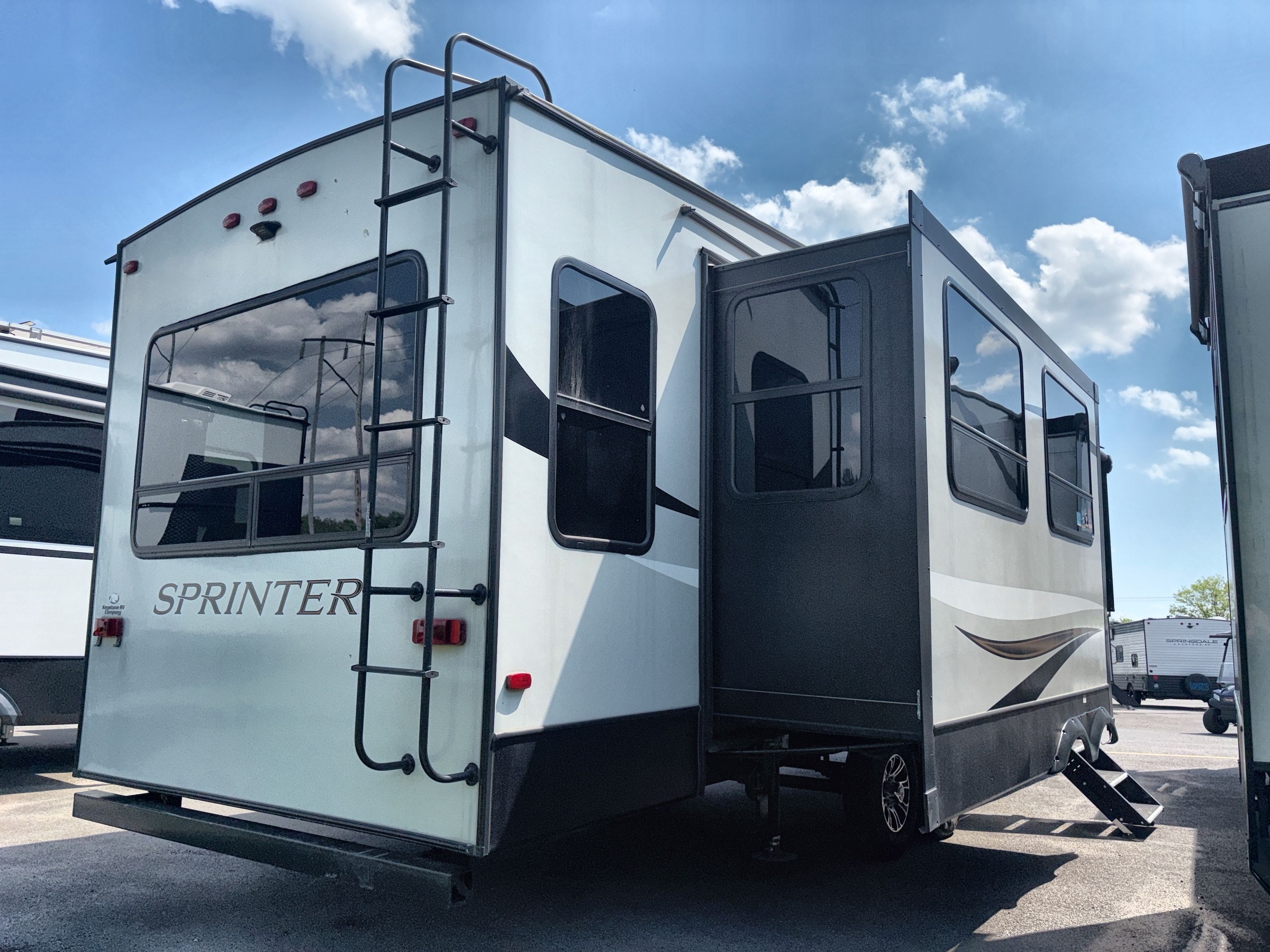 2021 Keystone SPRINTER LIMITED 3190RLS in syracuse NY