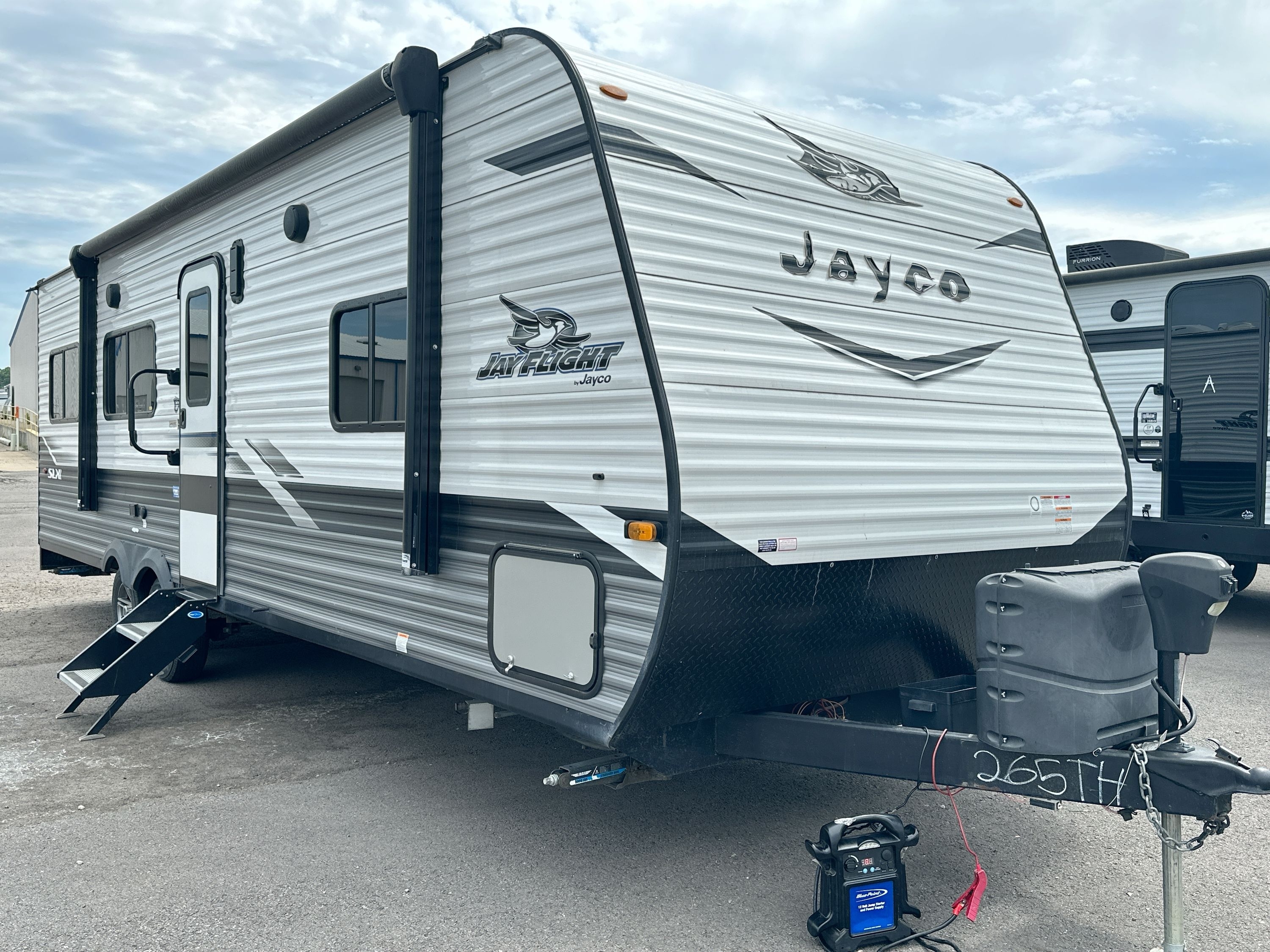 2022 Jayco JAY FLIGHT SLX 265TH Travel Trailer Toy Hauler RV