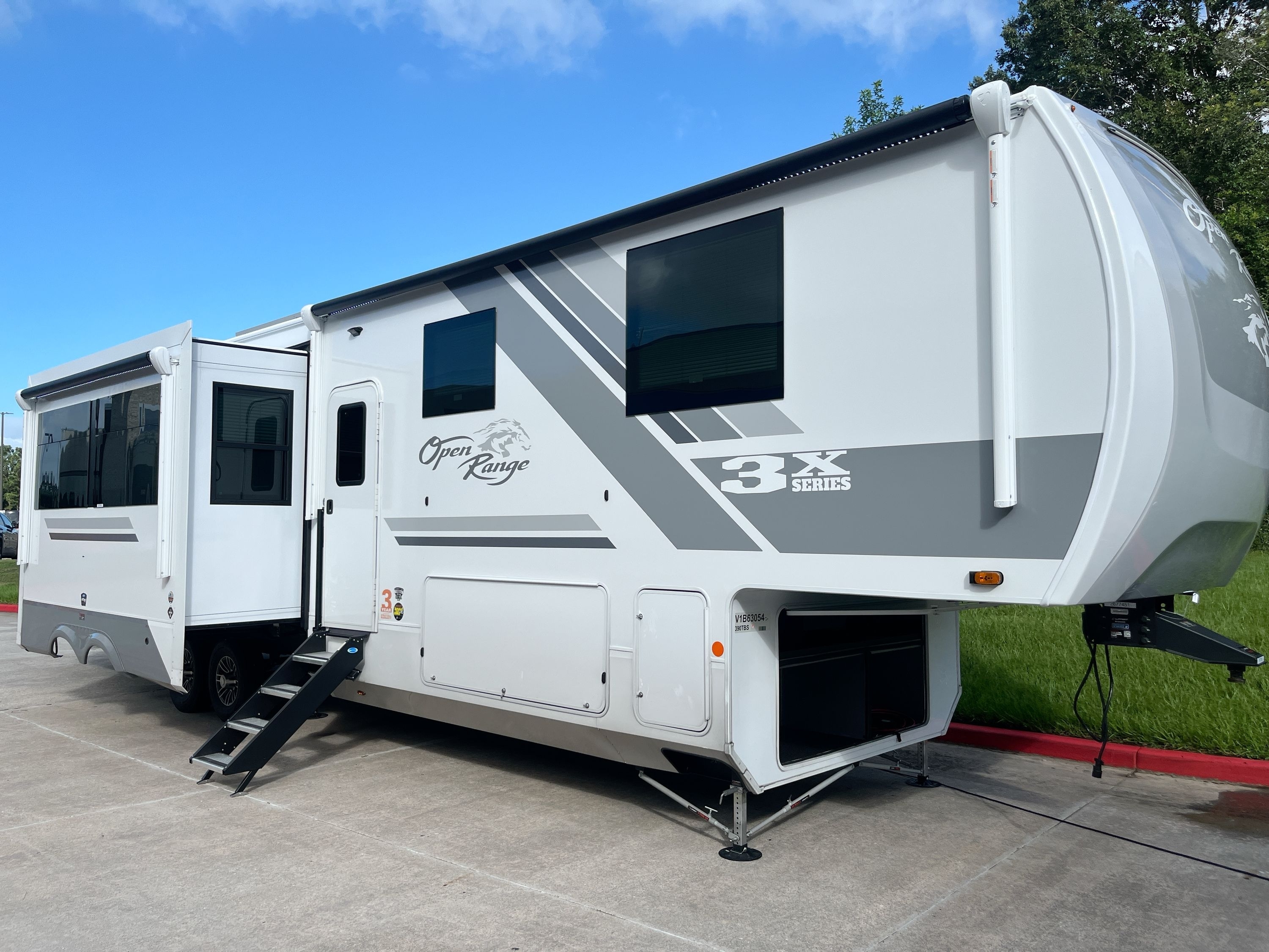 2027 Highland Ridge OPEN RANGE 3X 390TBS in spring TX