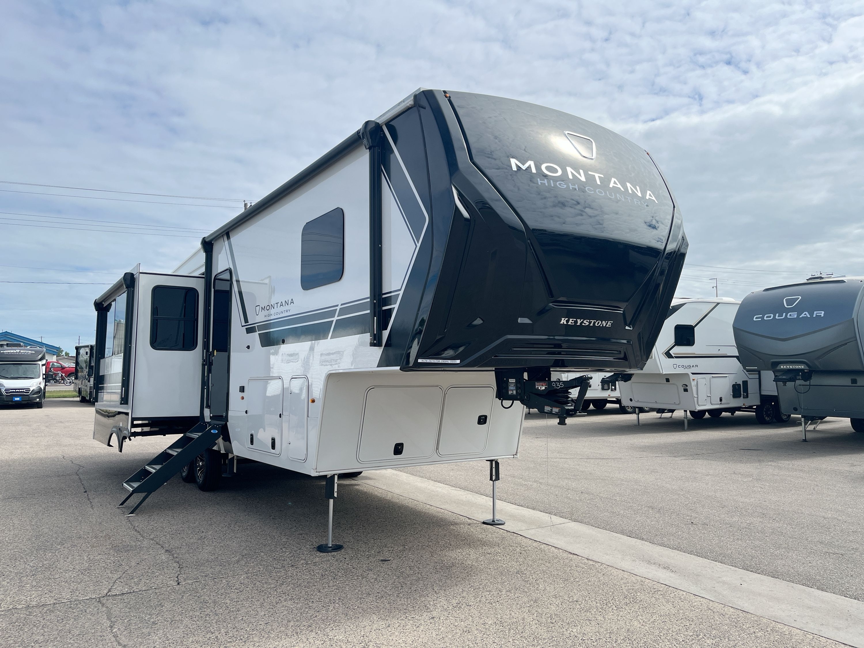 2026 Keystone MONTANA HIGH COUNTRY 290RL in west fargo ND