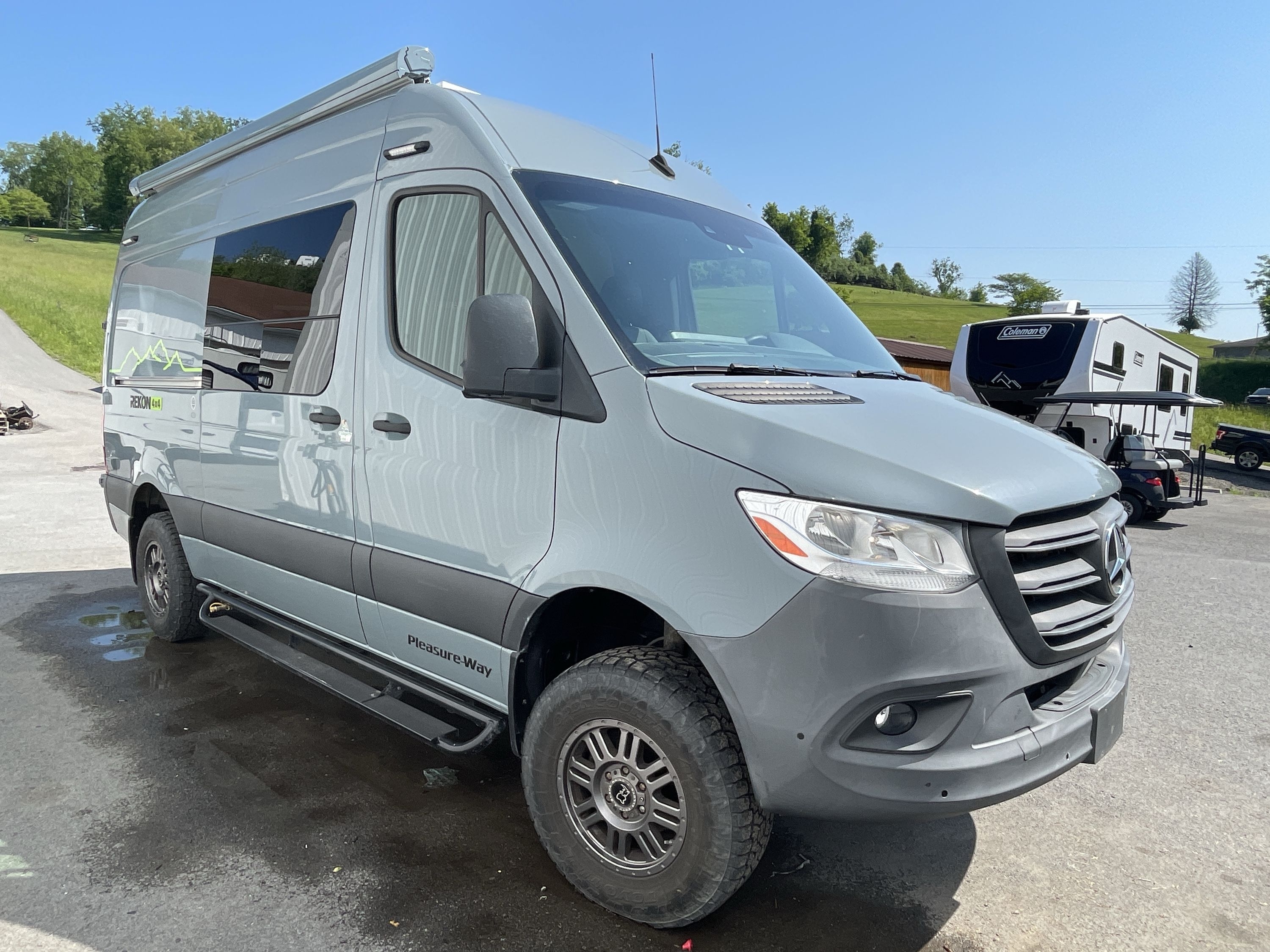 2022 Pleasure-Way RECON 2500 2500-4X4 in fairmont WV