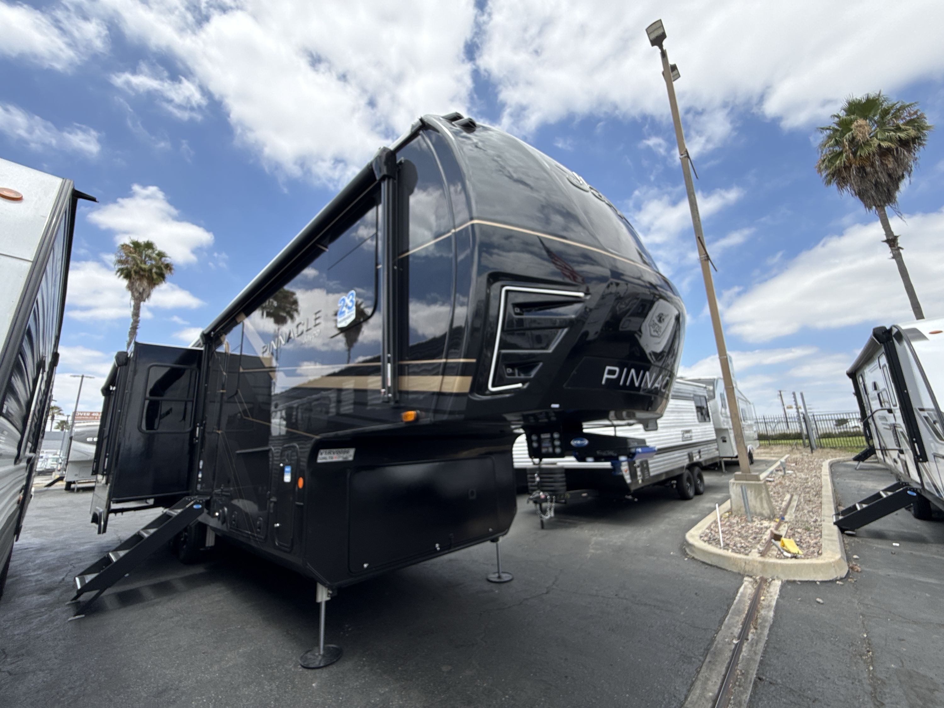 2027 Jayco PINNACLE 32RLTS in la mirada CA