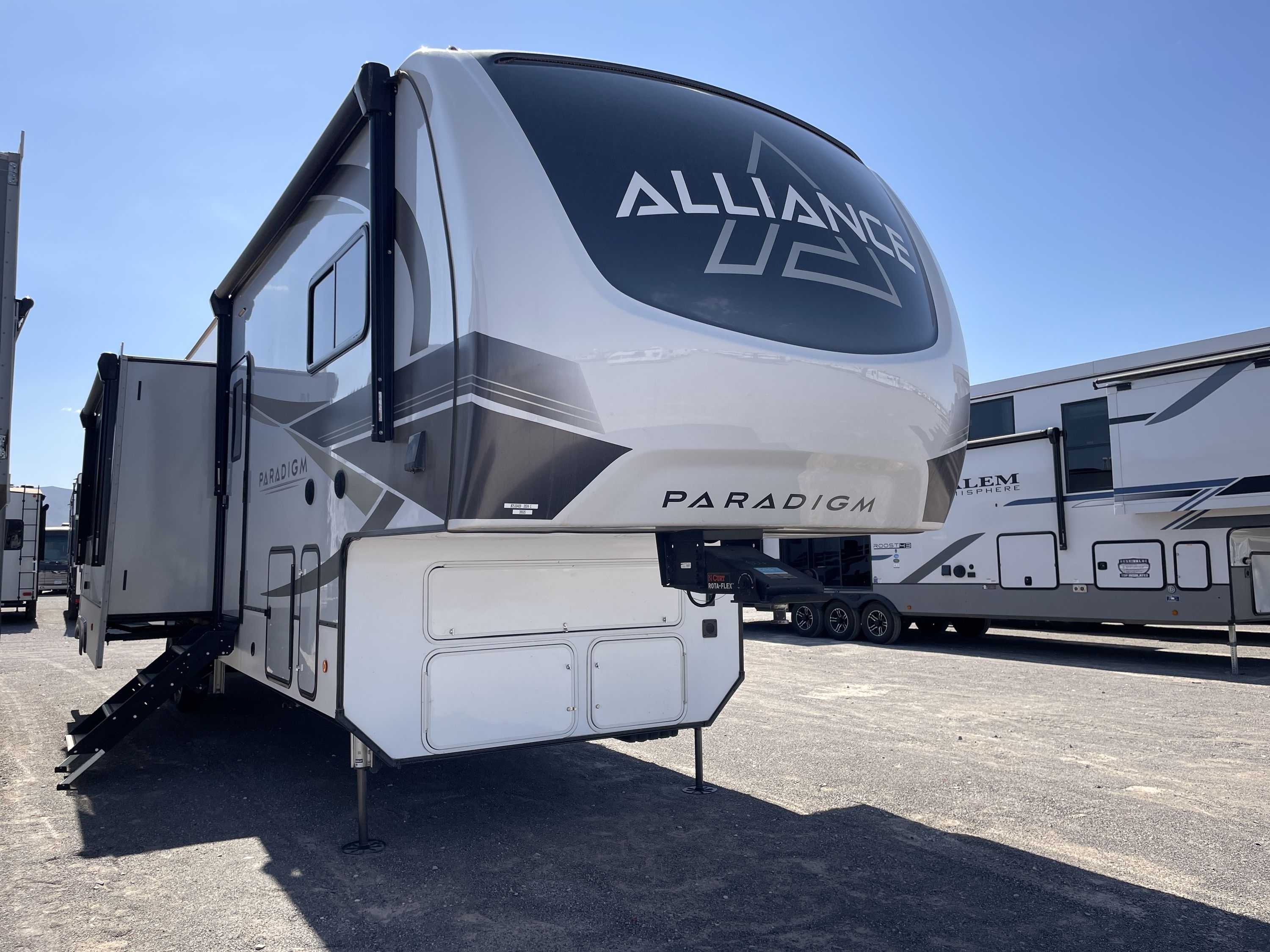 2024 Alliance PARADIGM 395DS RV
