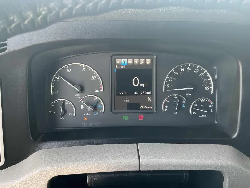 2024 FREIGHTLINER CASCADIA 126