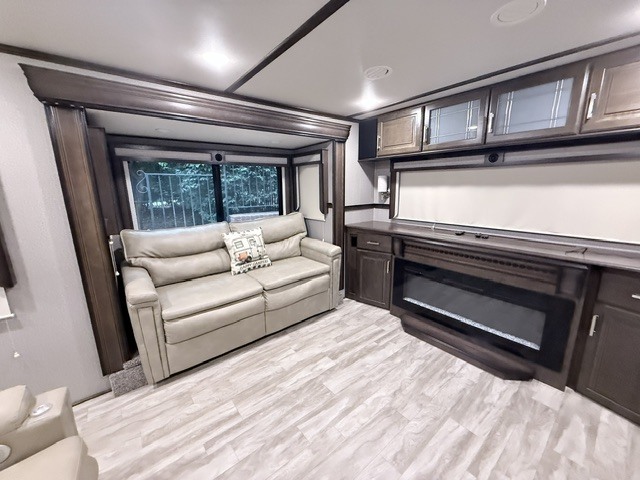 View more photos of this listing