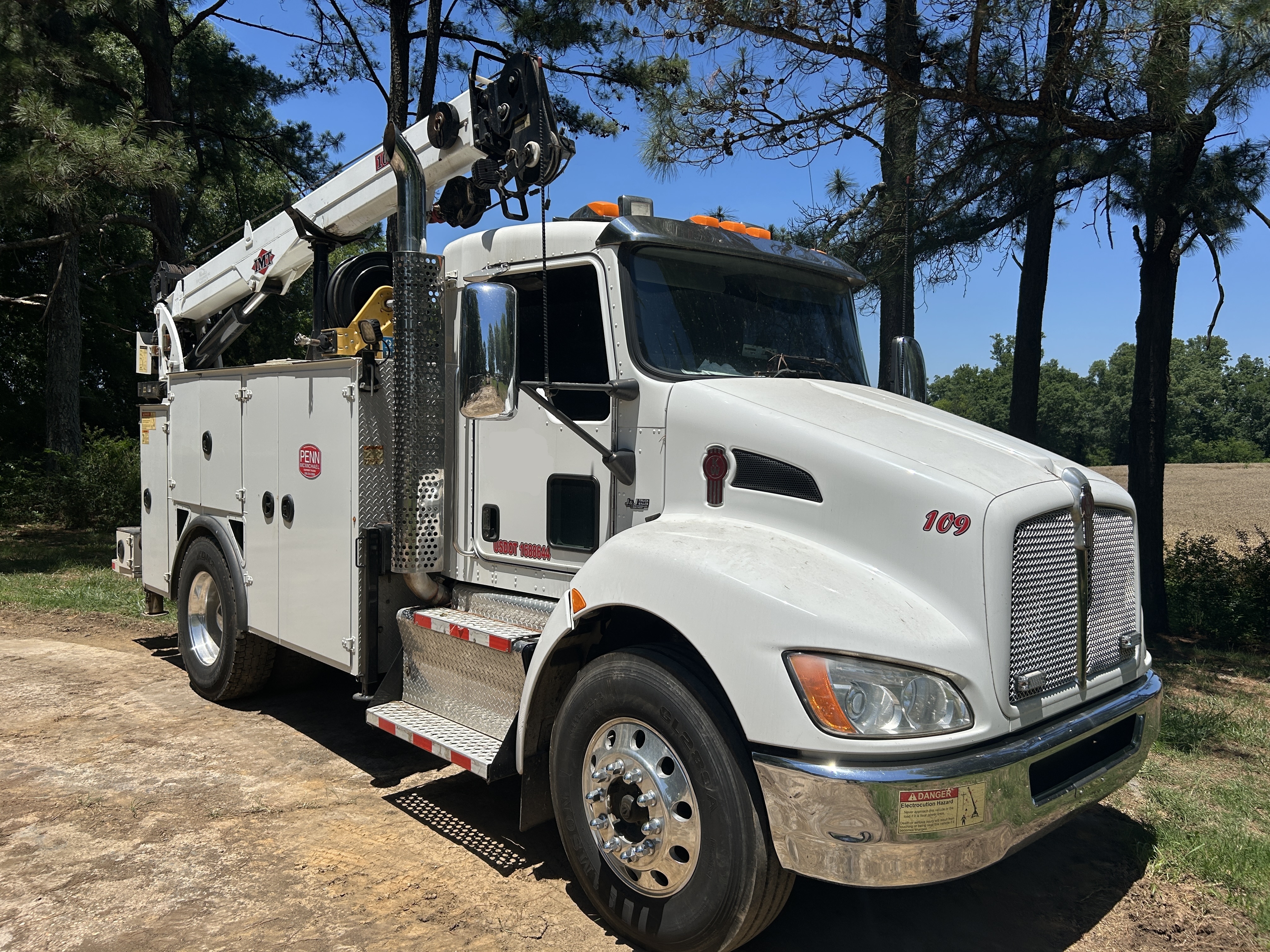 2017 KENWORTH T270 Mechanics Truck in Reidsville, NC