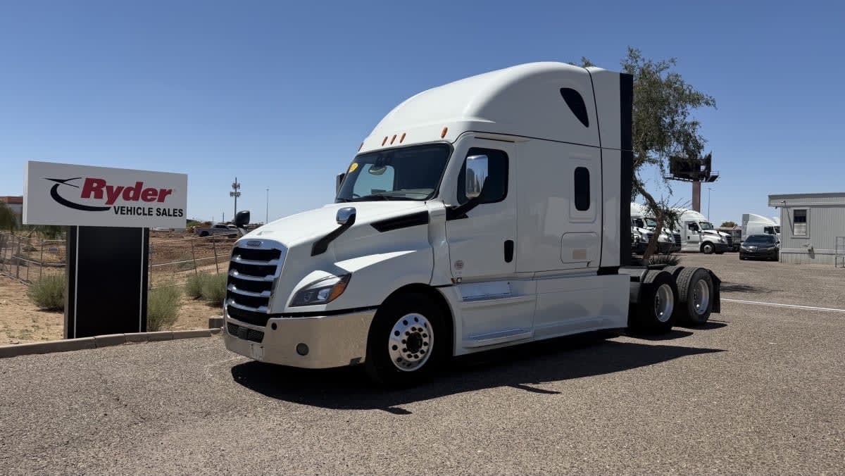 2021 FREIGHTLINER CASCADIA 126 in Phoenix, AZ