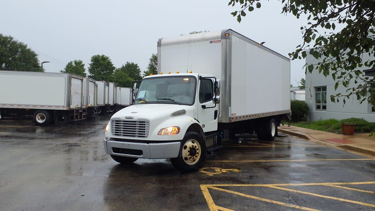 2020 FREIGHTLINER BUSINESS CLASS M2 106 in Bolingbrook, IL