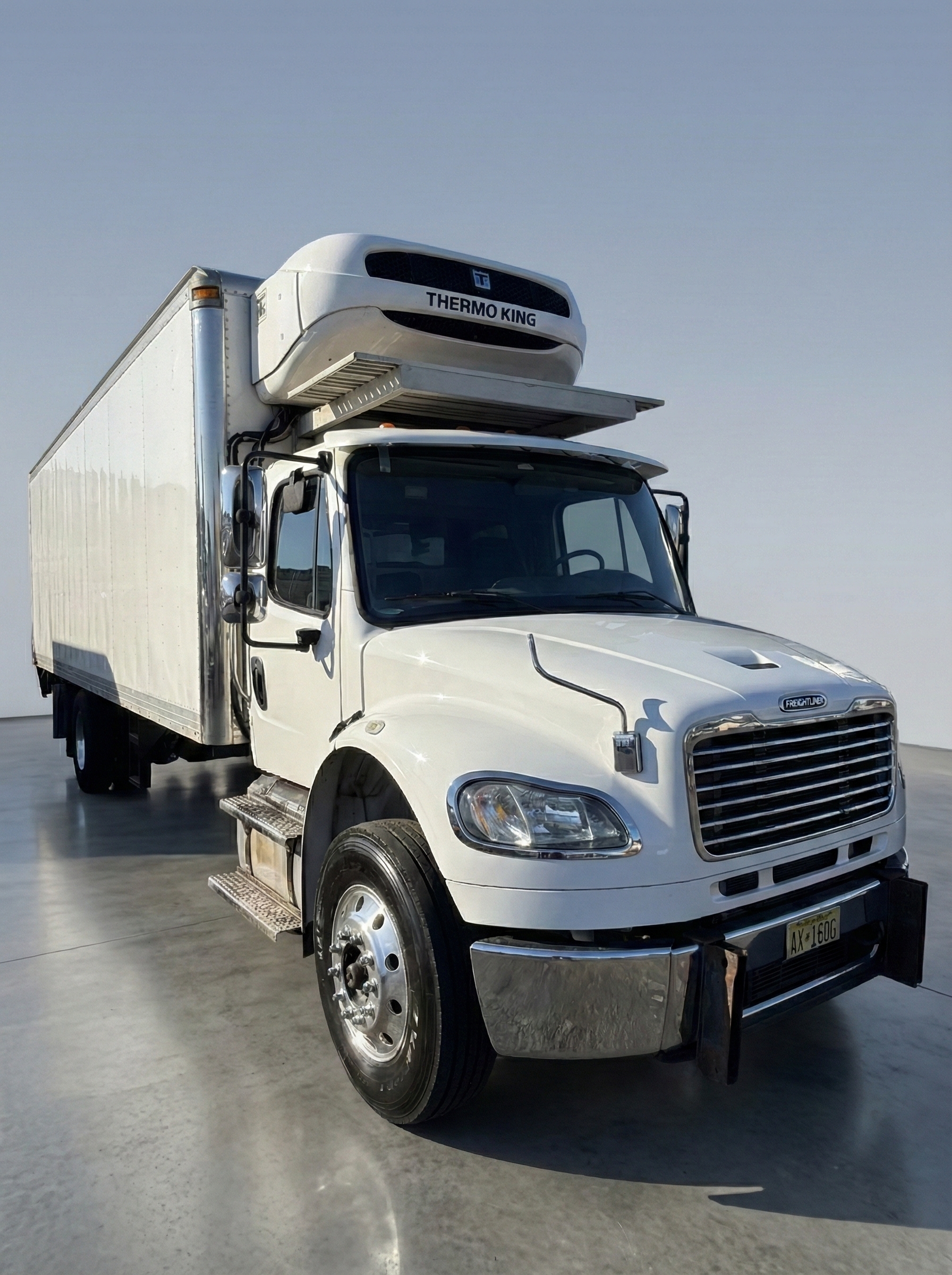 2017 FREIGHTLINER BUSINESS CLASS M2 106 in Bronx, NY