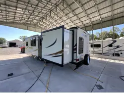2016 FOREST RIVER TRACER ULTRA LITE EXECUTIVE 3150BHD