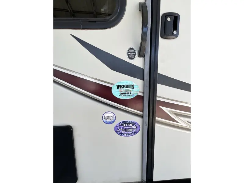 2016 FOREST RIVER TRACER ULTRA LITE EXECUTIVE 3150BHD