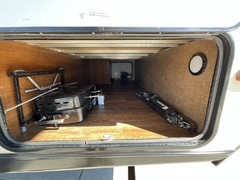 2016 FOREST RIVER TRACER ULTRA LITE EXECUTIVE 3150BHD