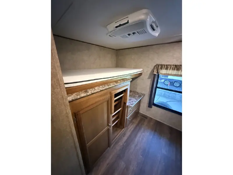 2016 FOREST RIVER TRACER ULTRA LITE EXECUTIVE 3150BHD