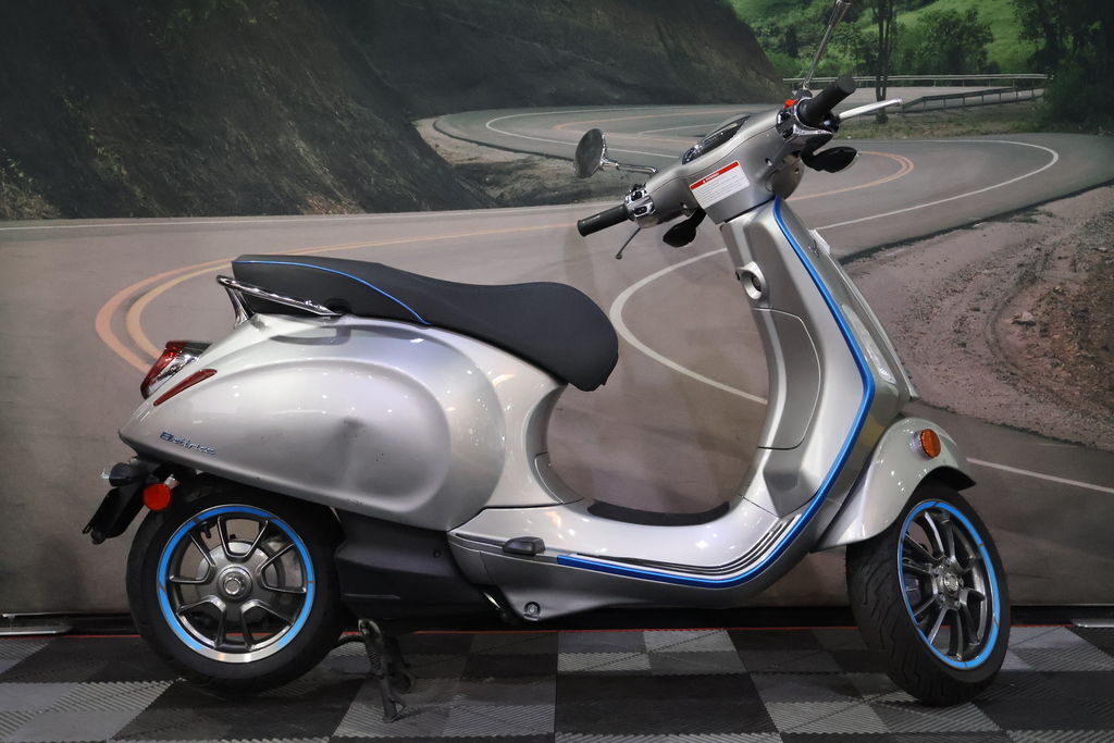 2020 Vespa Elettrica 30 MPH 30 MPH in Chatsworth, CA