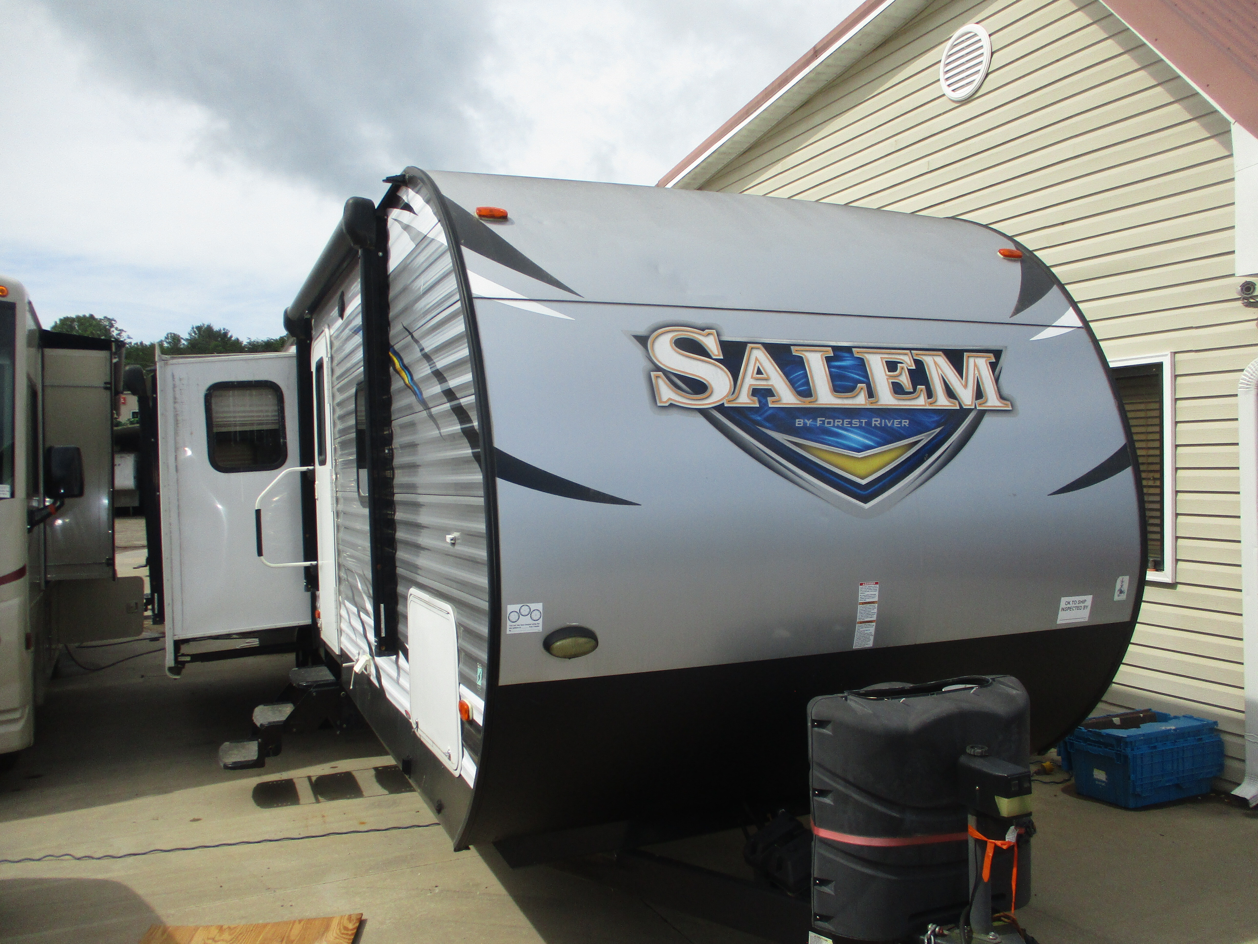 2018 Forest River SALEM 27REI in north wilkesboro NC