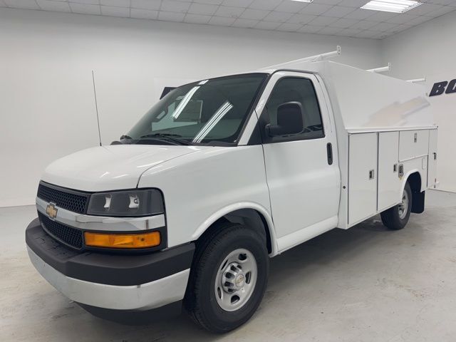2026 CHEVROLET Express 3500 in Louisville, KY
