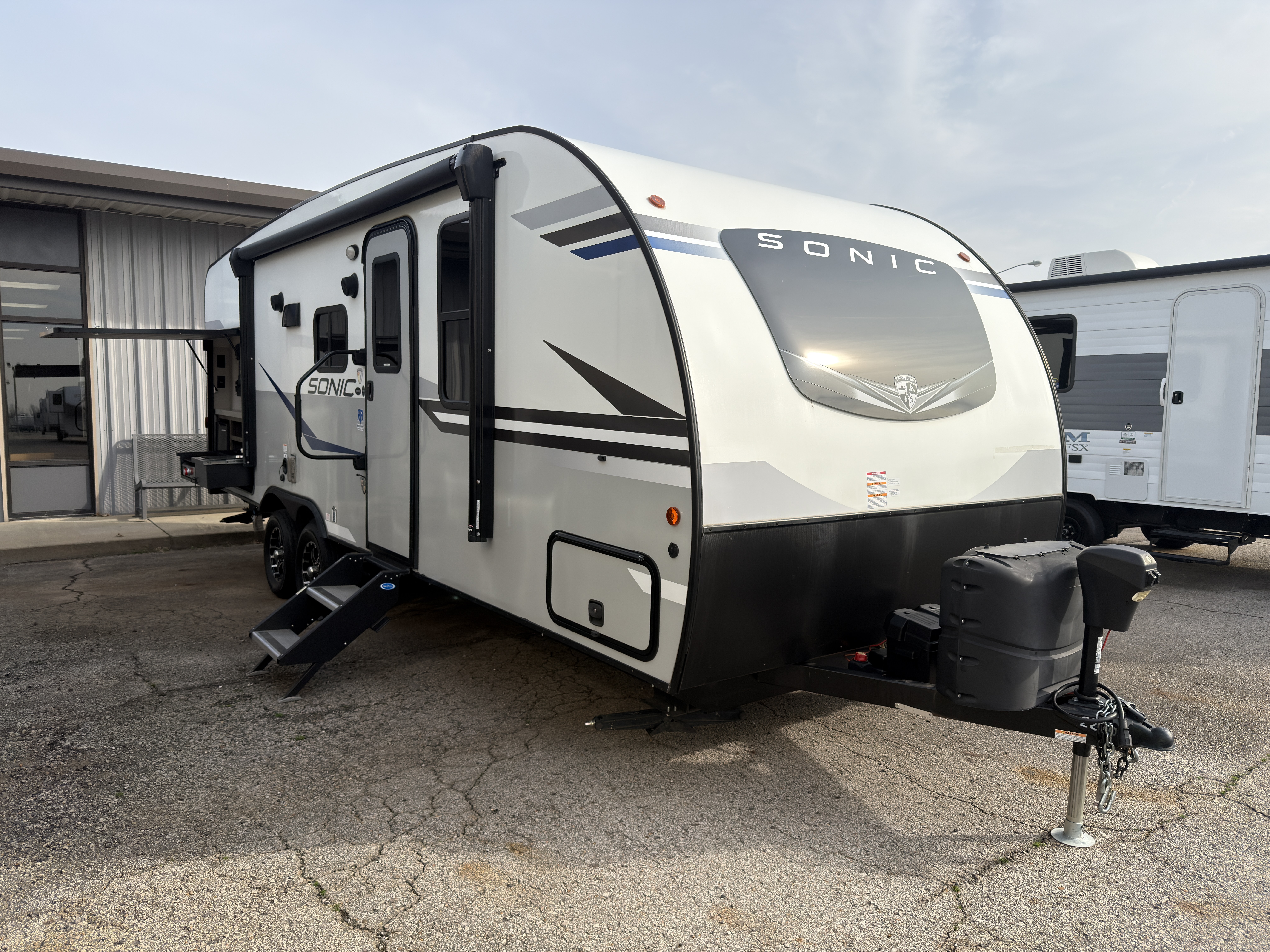 2022 Venture Rv Sonic SN220VRB in van buren AR