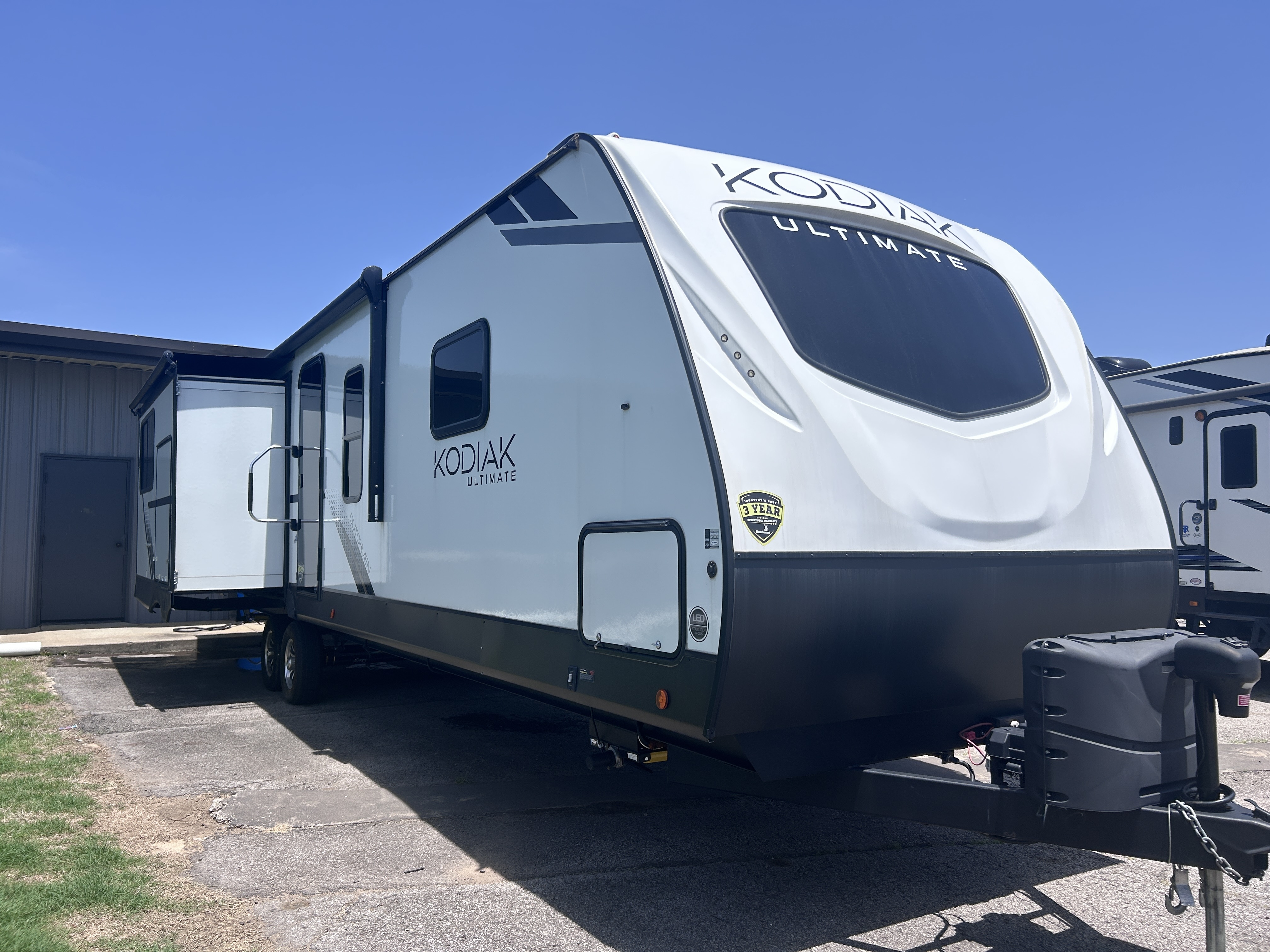2024 Dutchmen Kodiak Ultimate 3361RKSL in van buren AR