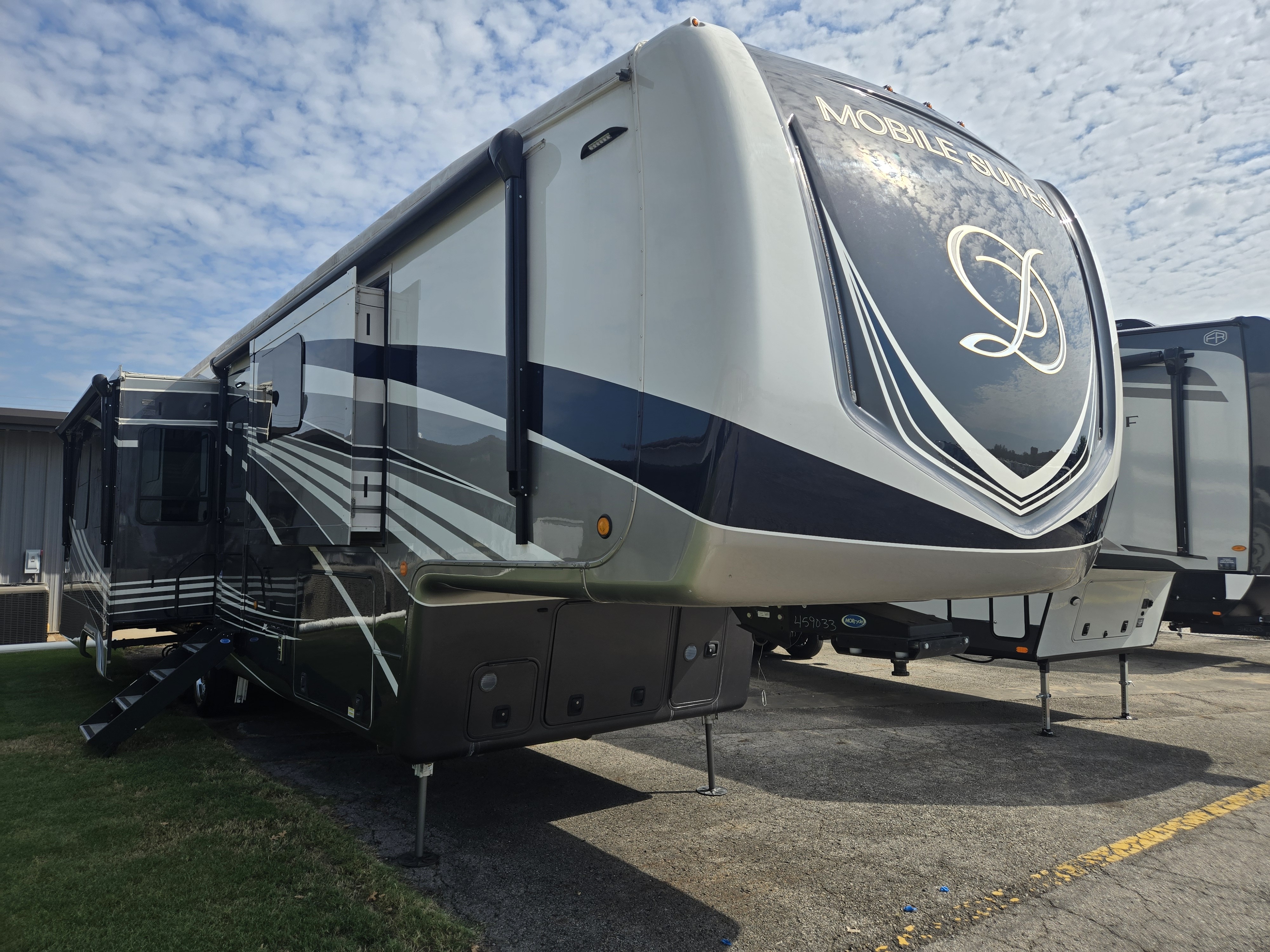 2021 DRV Mobile Suites 41RKDB in van buren AR