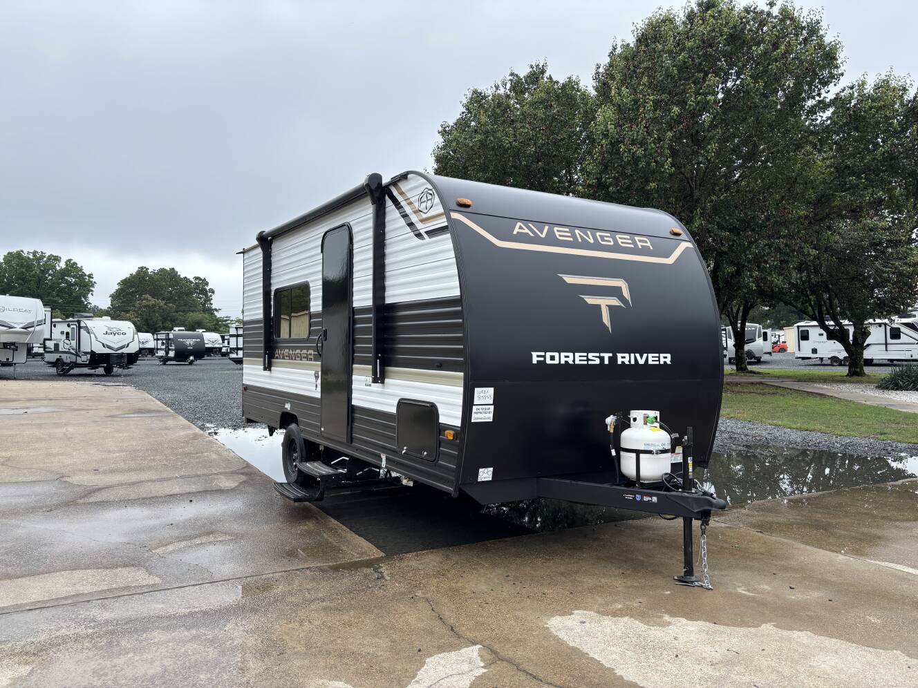 A photo of this 2026 Prime Time Avenger LT 16RBX
