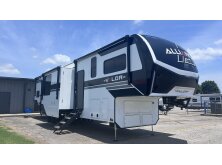 2026 Alliance RV Valor 44V14 Review image