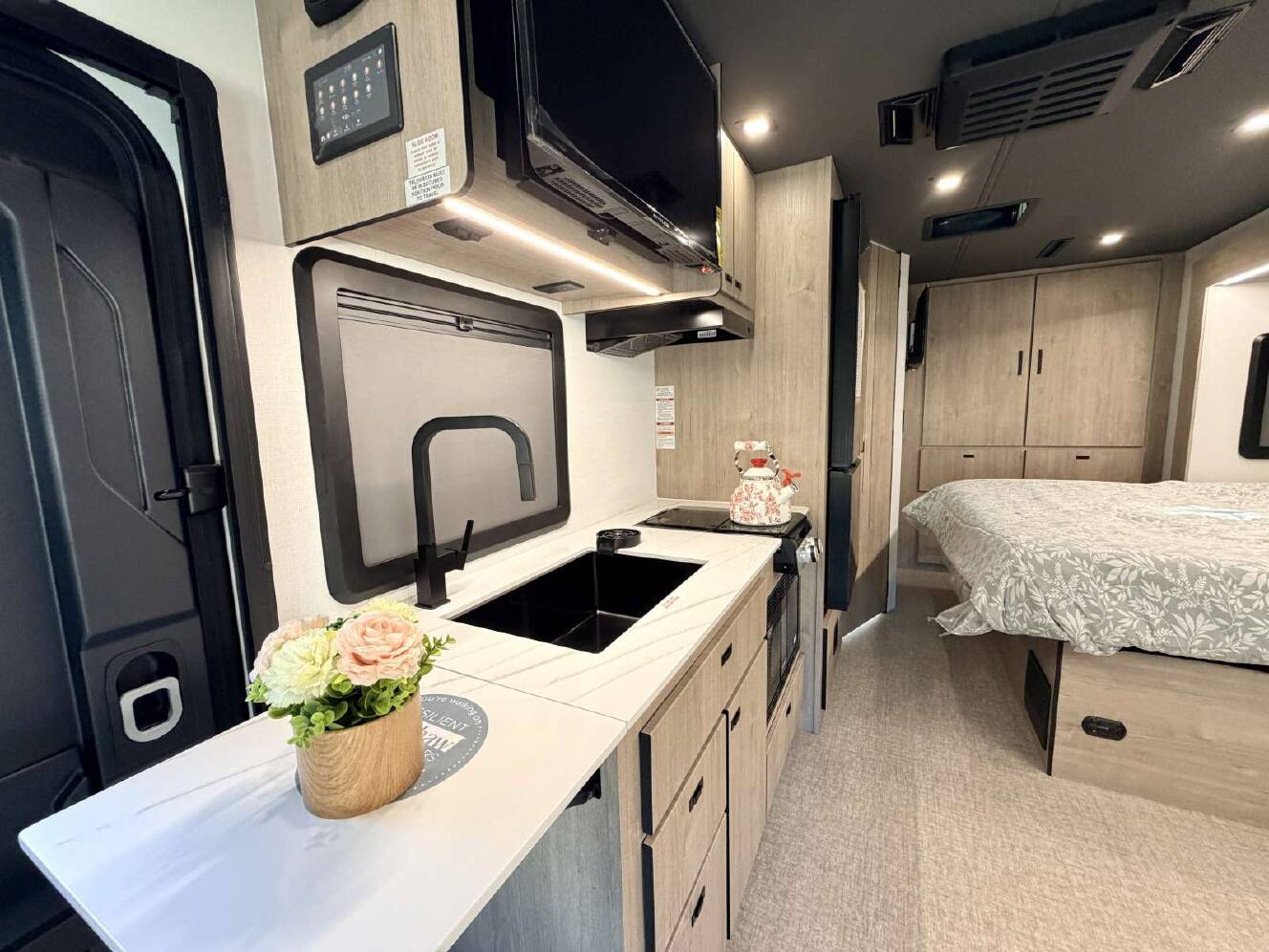 A photo of this 2026 Grand Design Lineage Series M 25FW