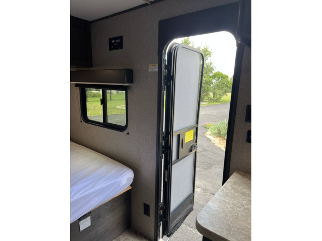 A photo of this 2021 Jayco JAY FLIGHT SLX 184BS