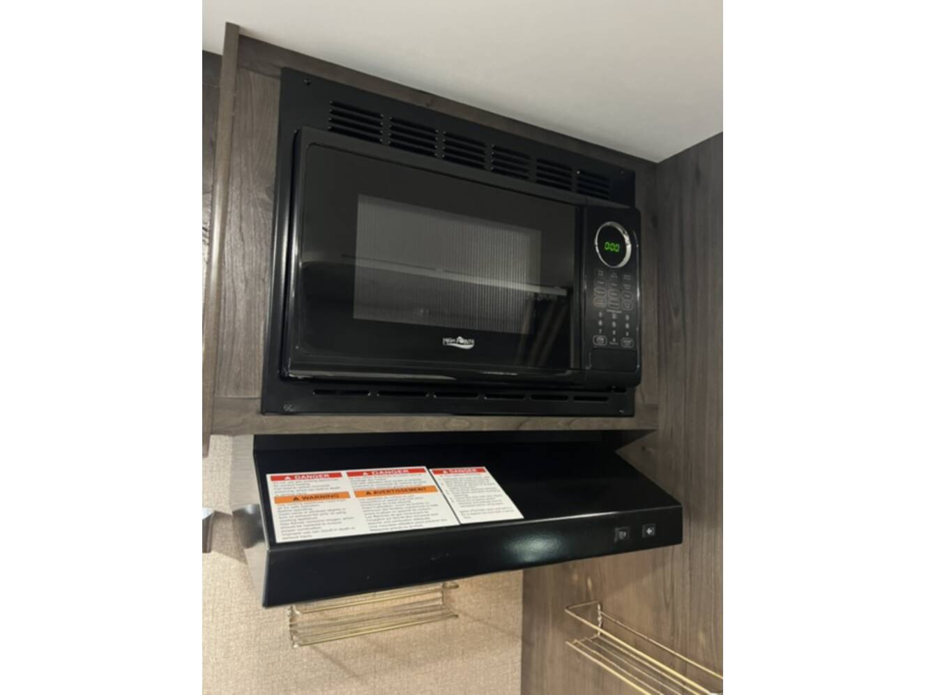 A photo of this 2021 Jayco JAY FLIGHT SLX 184BS