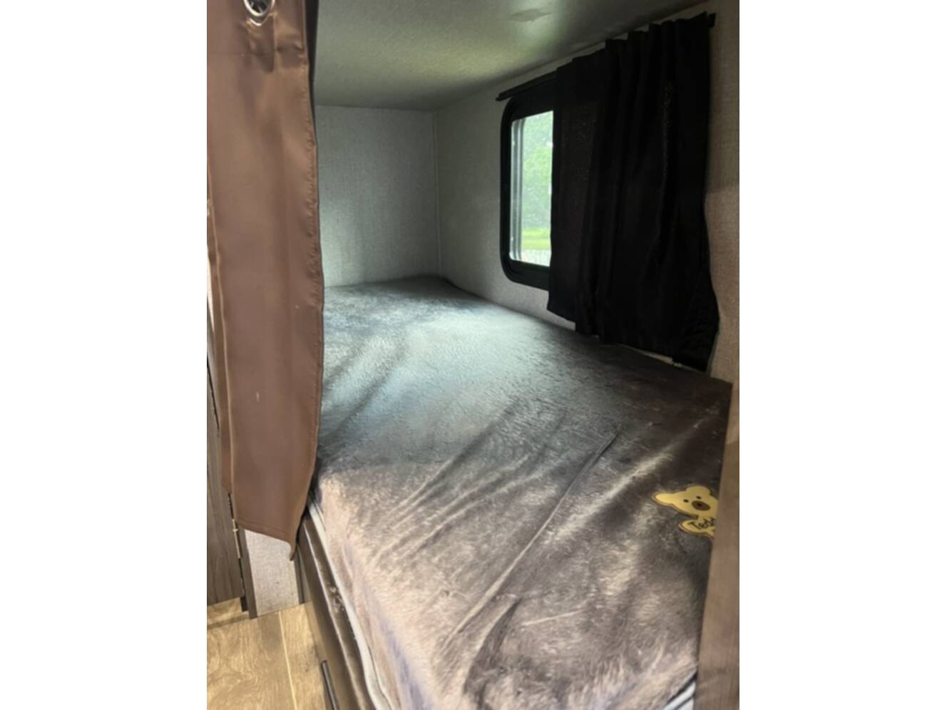 A photo of this 2021 Jayco JAY FLIGHT SLX 184BS