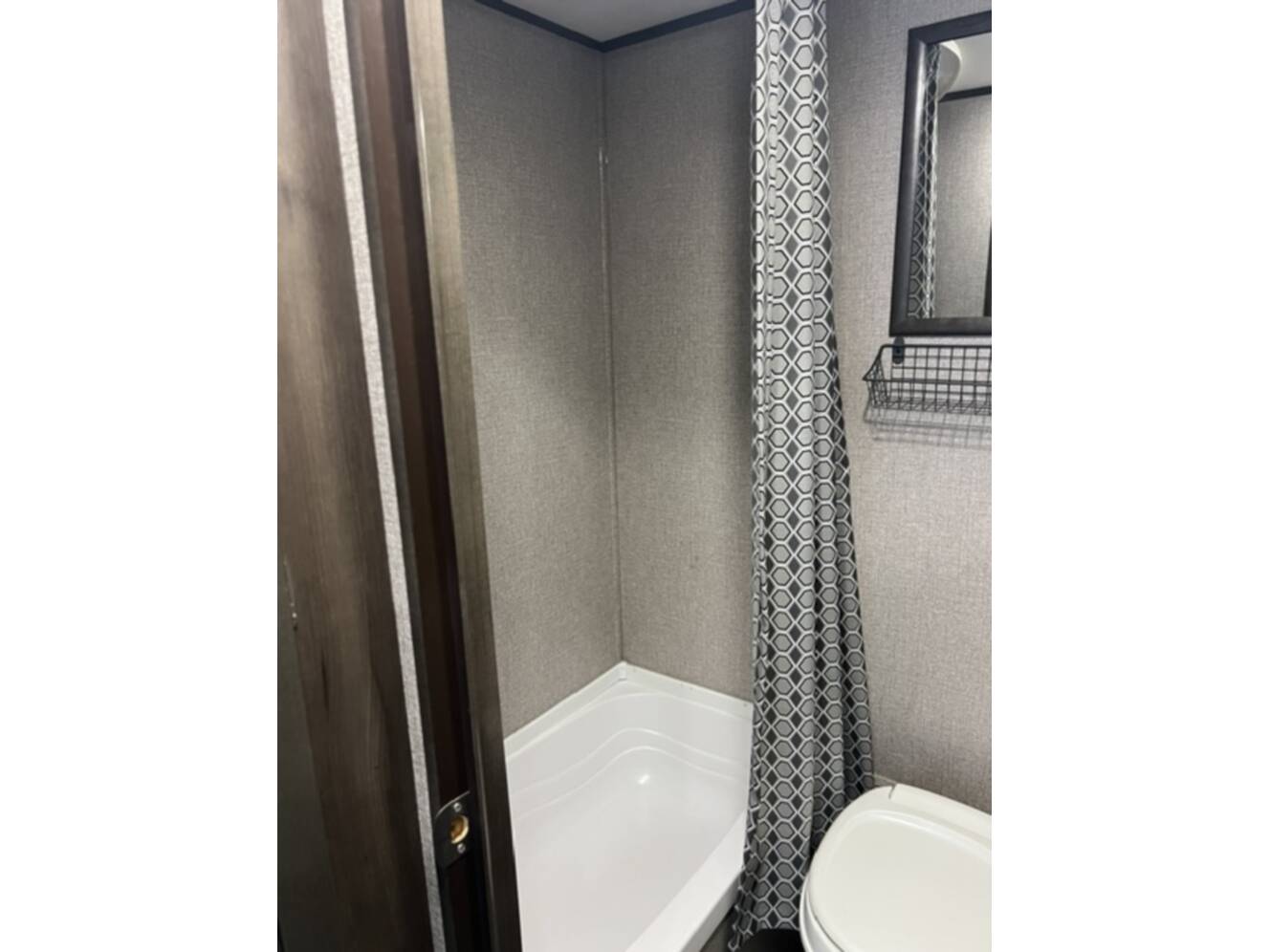A photo of this 2021 Jayco JAY FLIGHT SLX 184BS