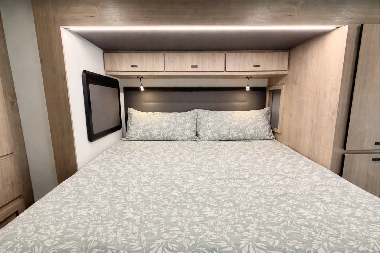 A photo of this 2026 Grand Design Lineage Series M 25FW