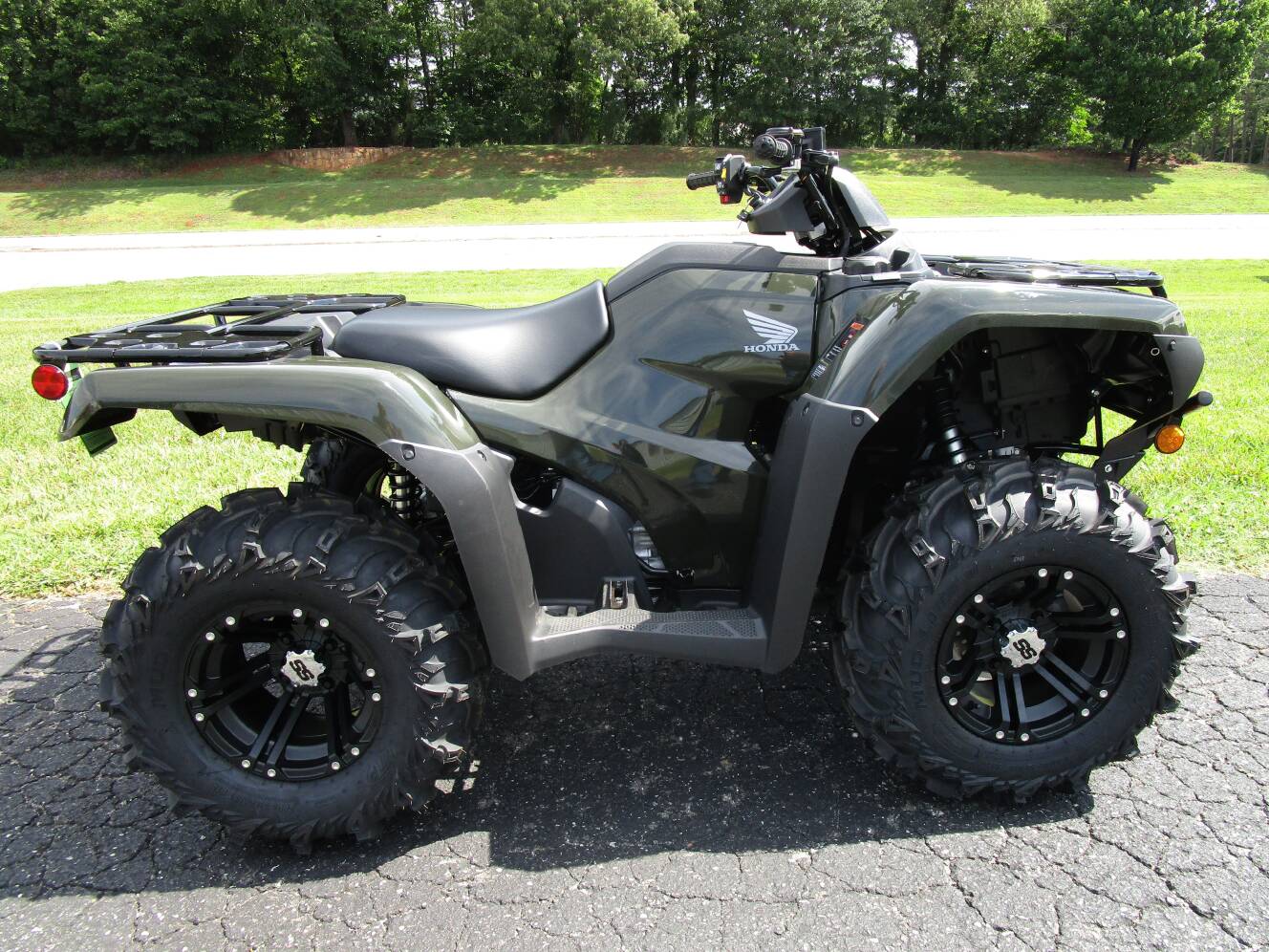 A photo of this 2027 Honda FourTrax Rancher 4x4 Automatic DCT EPS